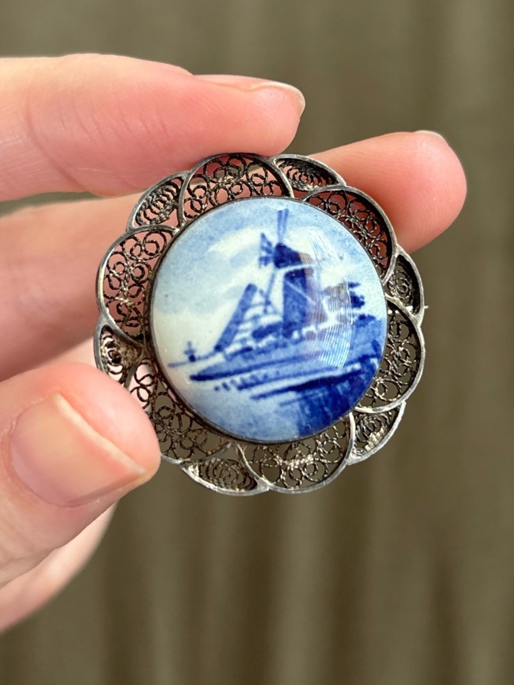 Delft Holland Flower Brooch Pin Blue Vintage